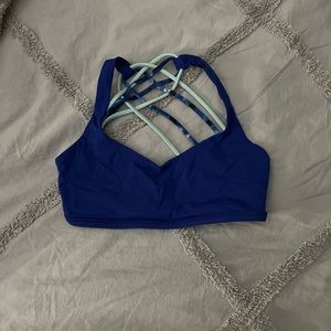 LULU LEMON SPORTS BRA GOOD CONDITION